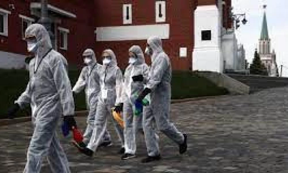 Ρωσία: 8.326 νέα κρούσματα και 399 νεκροί από κορονοϊό